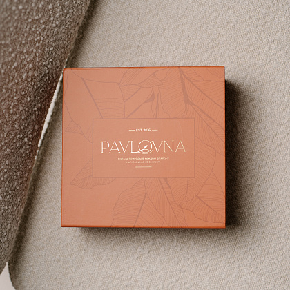 Подарочная коробка